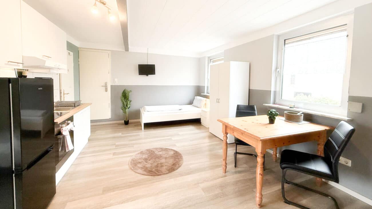 Hier sieht man ein typisch eingerichtetes Monteurzimmer von KMK Monteure